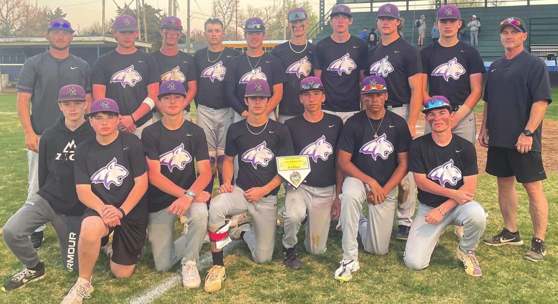 The Hydro-Eakly baseball team finishes third at the Hobart tournament this past weekend. Provided