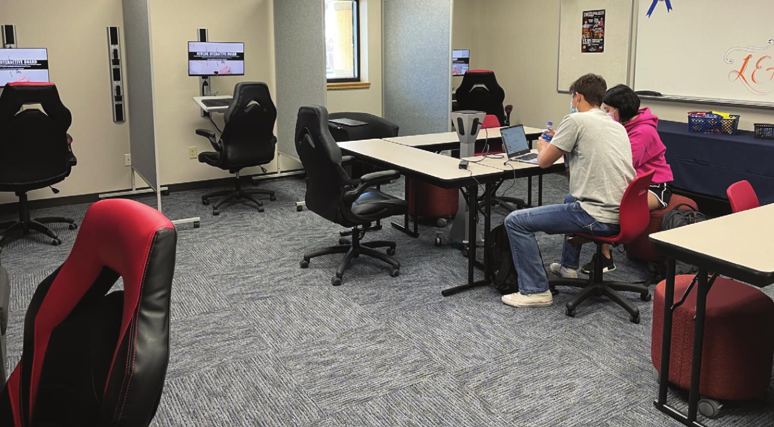 Pictured is the new learning lounge located inside the Stafford Center Room 118 at Southwestern Oklahoma State University campus. The lounge is welcome to all SWOSU students. Montgomery Malone/WDN